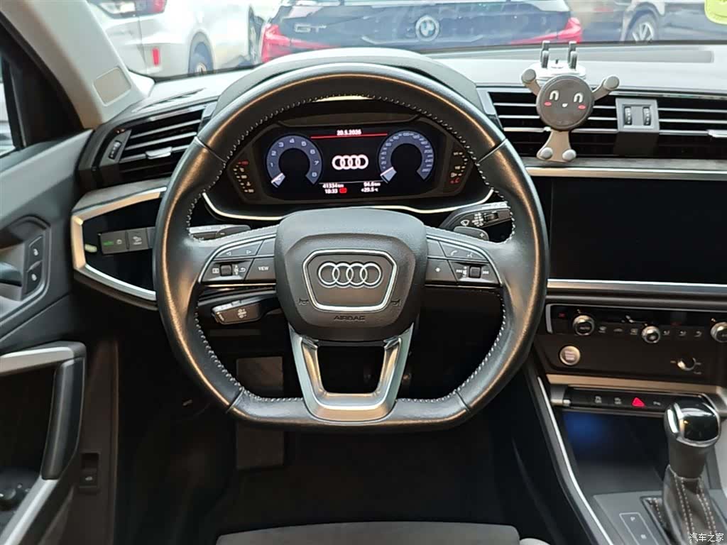 Audi Q3, 2020 11