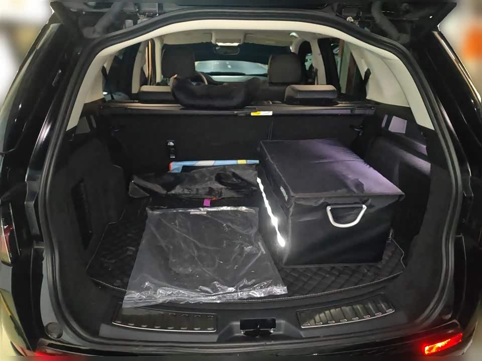 Land Rover Discover sports