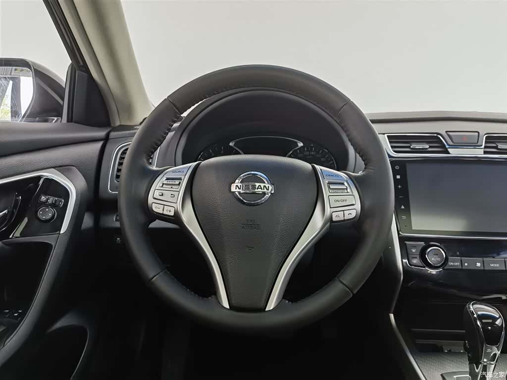 Nissan Teana, 2019 11