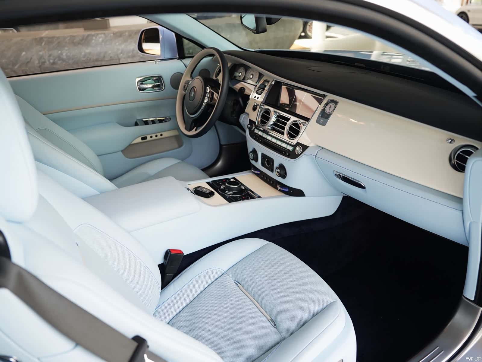 Rolls-Royce Wraith, 2021 13