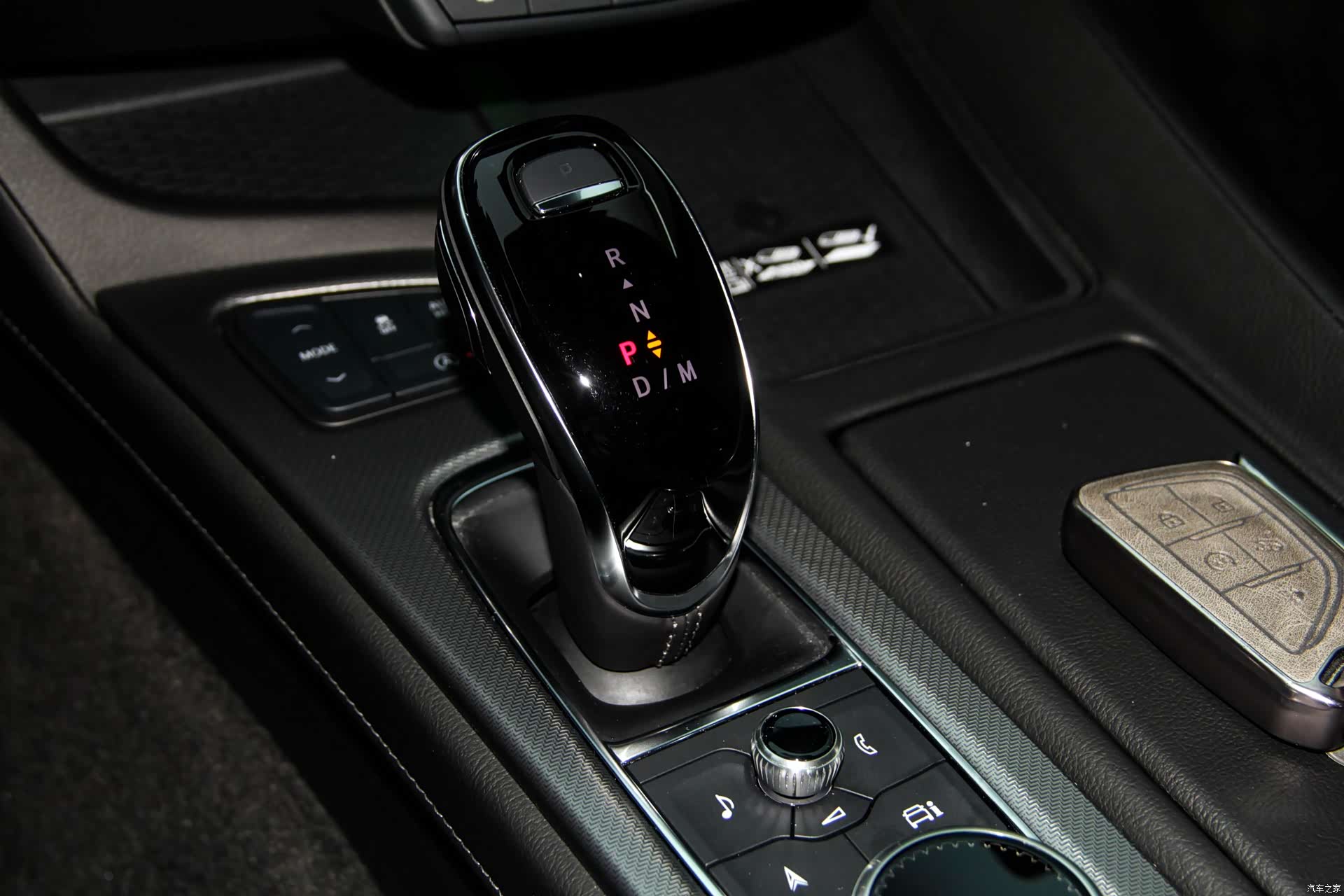 Cadillac CT5, 2024 все фото