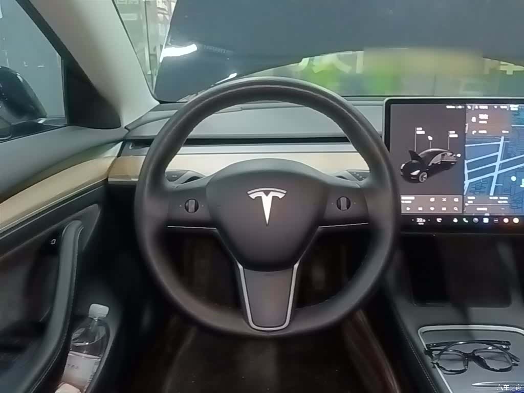 Tesla Model 3, 2021 11