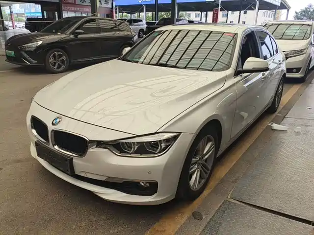 BMW 3 Series 2017 — купить из Китая под заказ