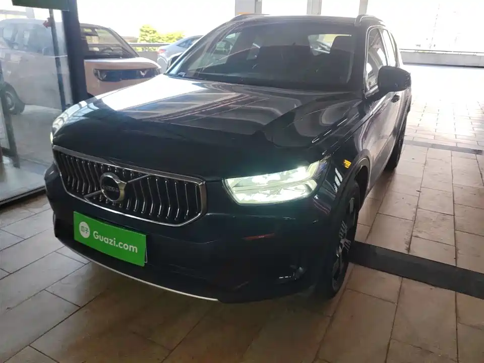 Volvo XC40
