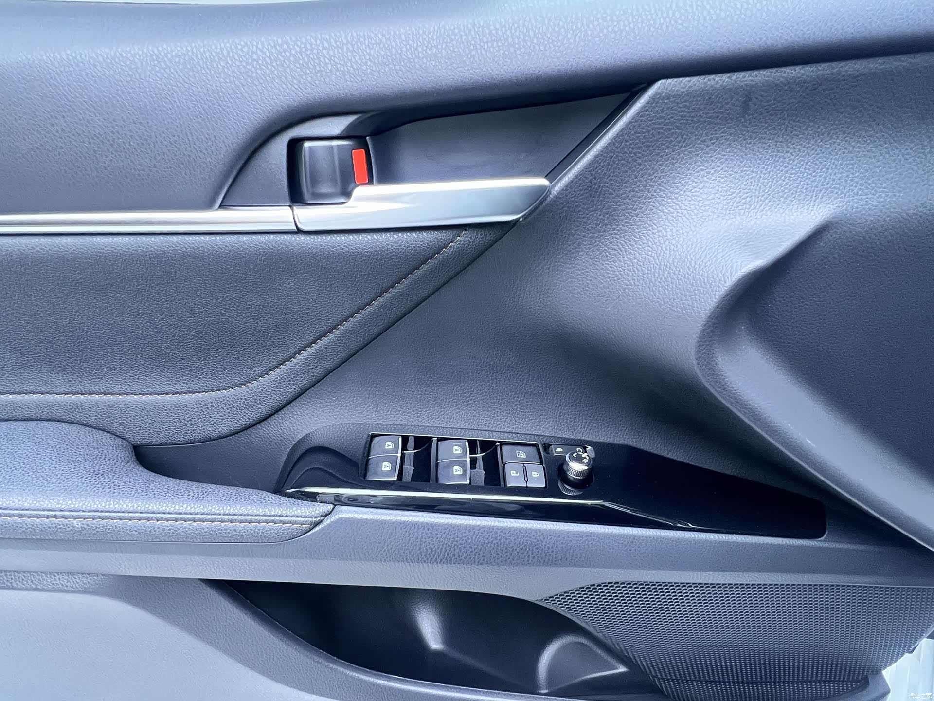 Toyota Camry, 2021 23