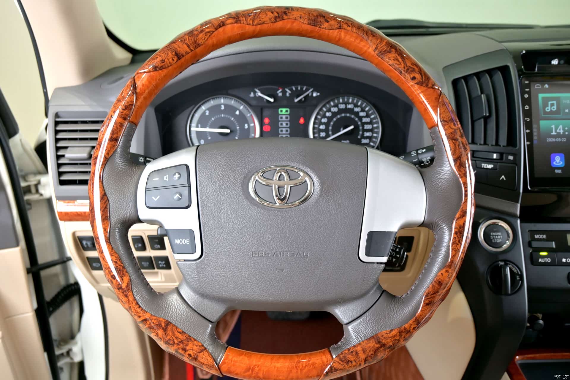 Toyota Land Cruiser, 2018 14