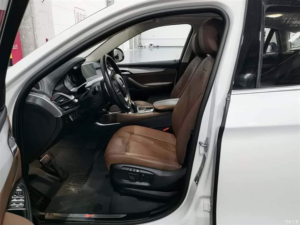 BMW X6, 2016 10