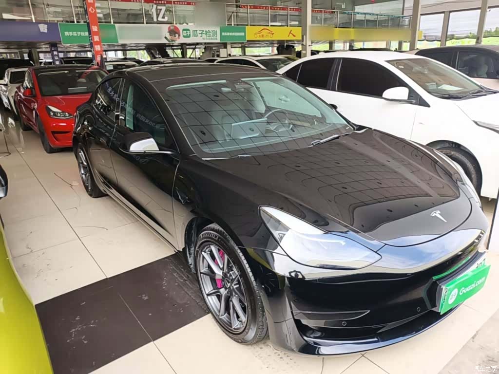 Tesla Model 3, 2021 4