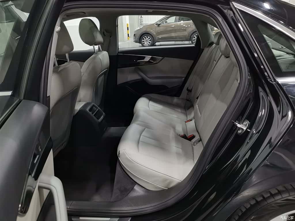 Audi A4L, 2017 15