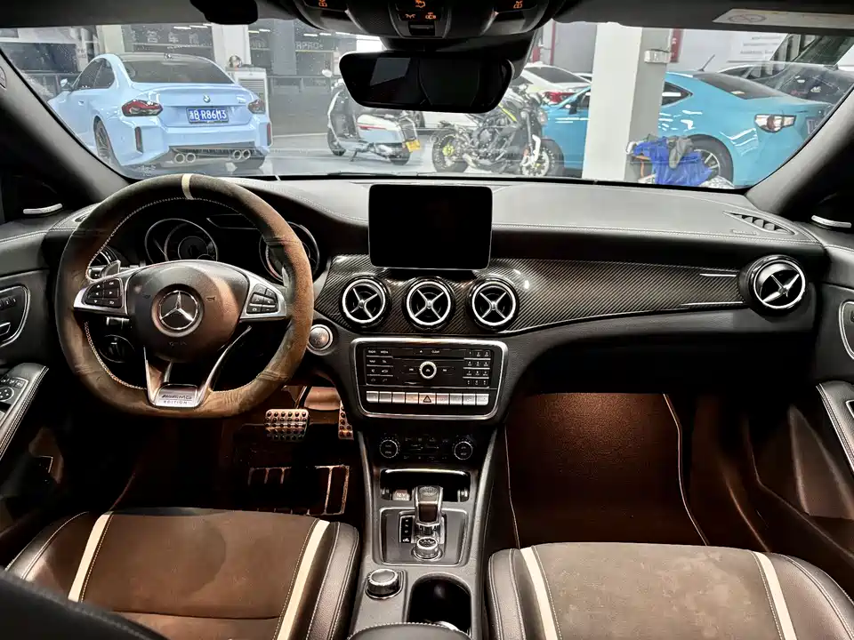 Mercedes-Benz CLA AMG