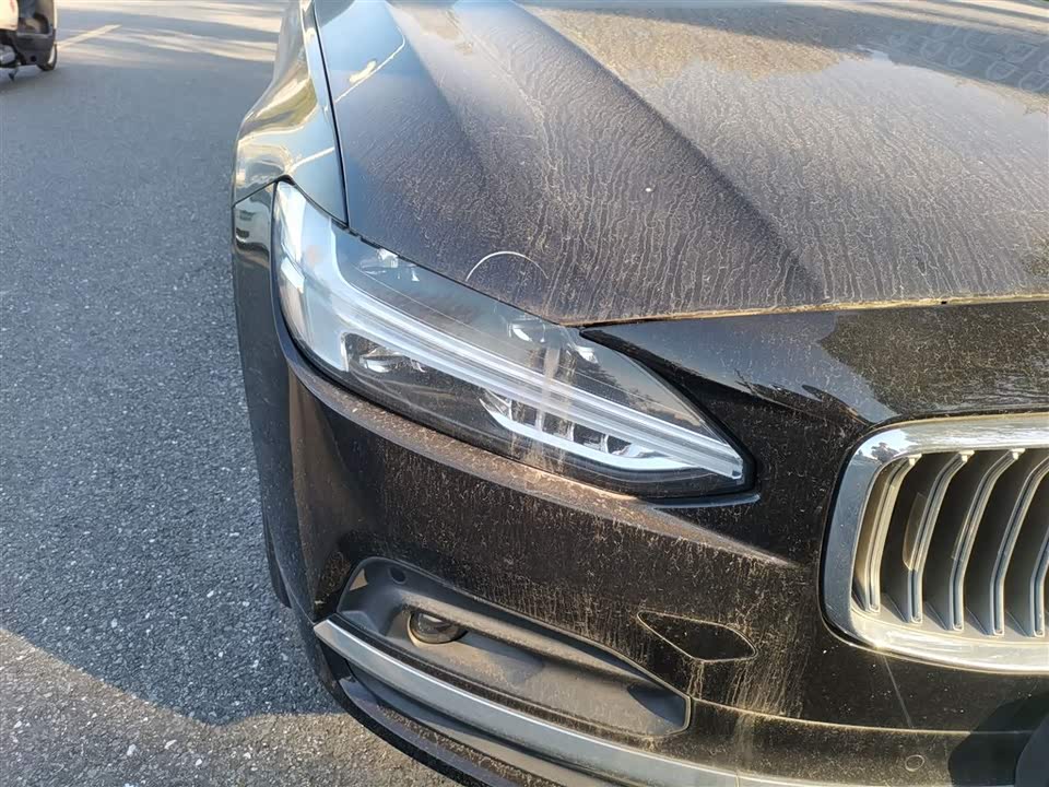 Volvo S90