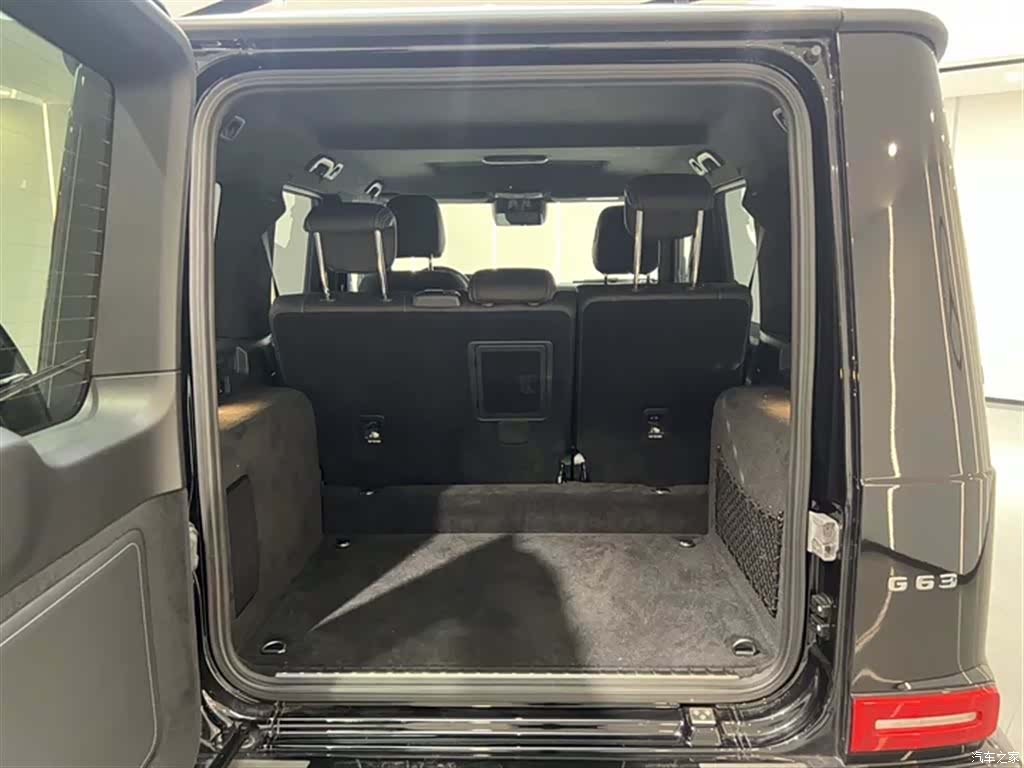 Mercedes-Benz G-Class, 2025 12