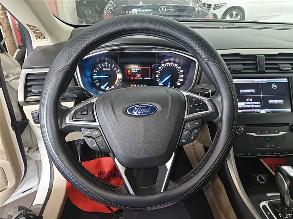 Ford Mondeo, 2015 11