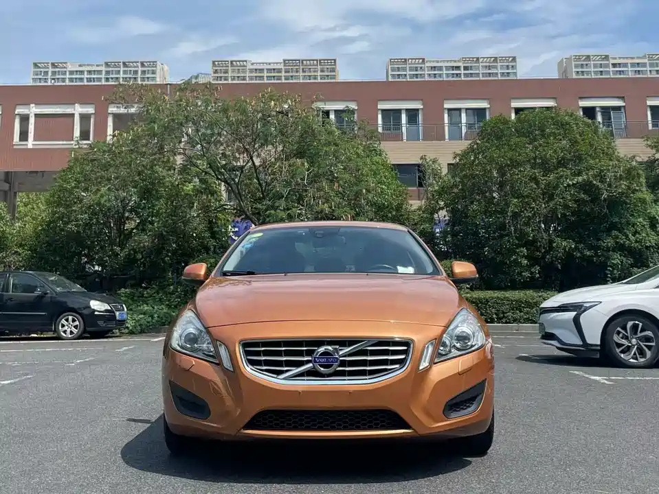 Volvo S60