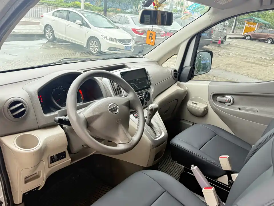 Nissan NV200 Nissan NV200