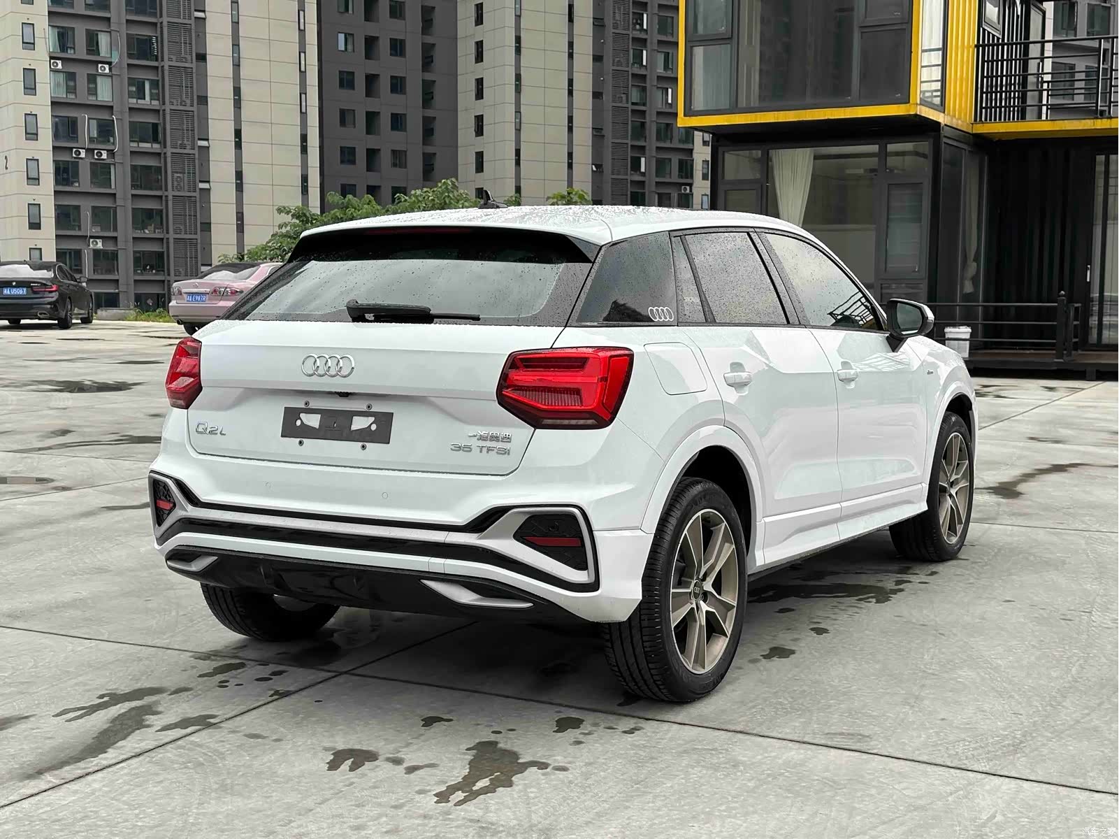 Audi Q2L, 2022 6