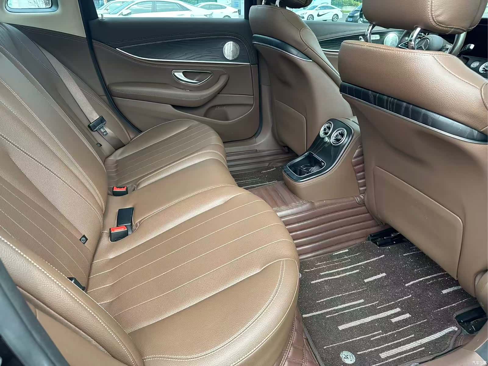 Mercedes-Benz E-Class, 2022 8