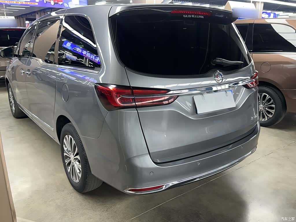 Buick GL8, 2021 11