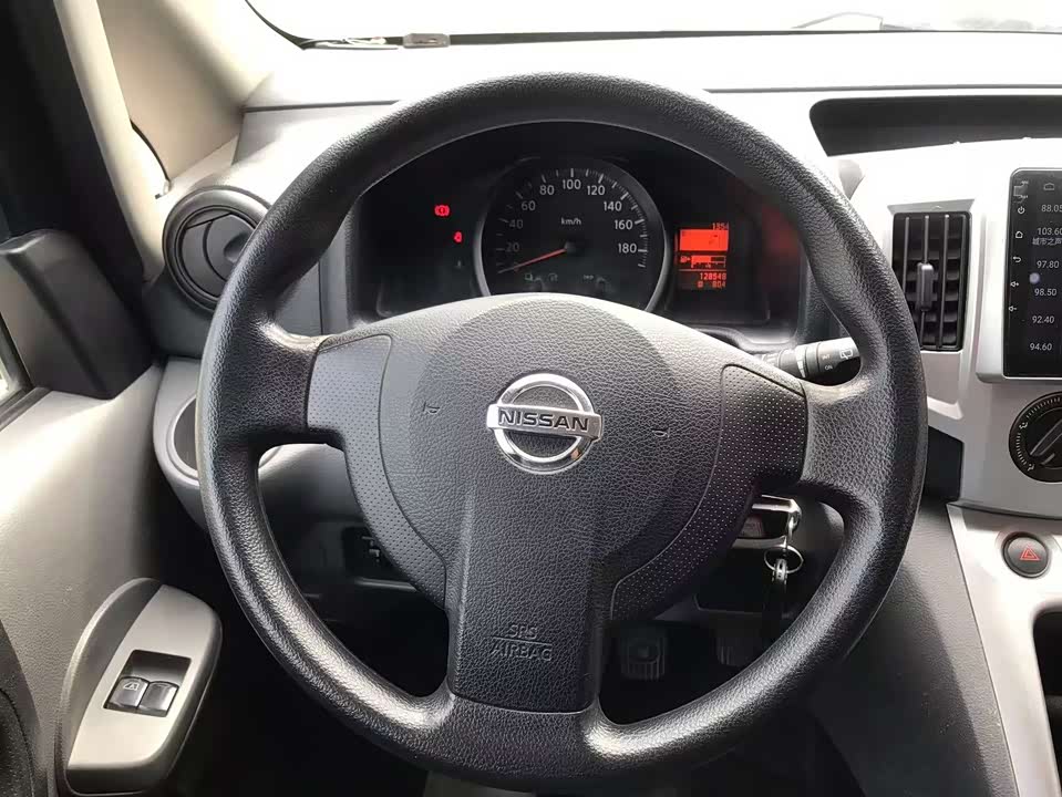 Nissan NV200