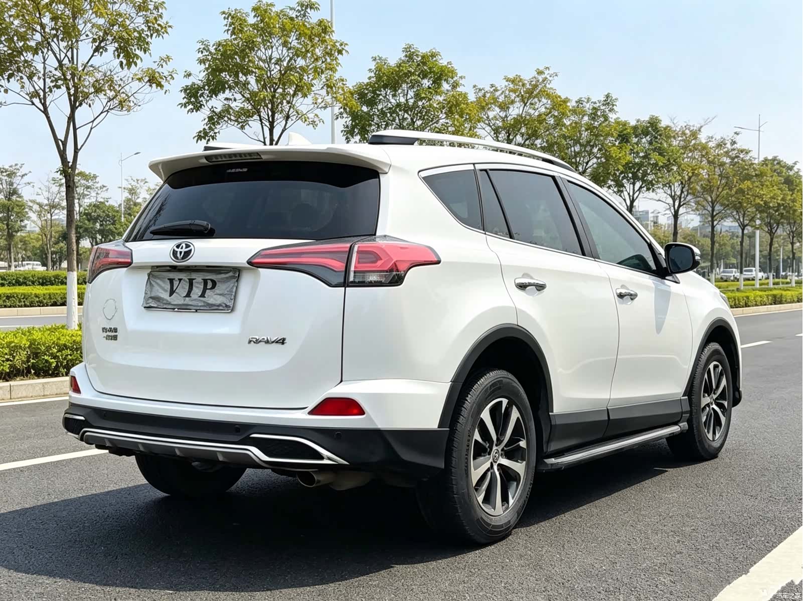 Toyota RAV4, 2016 9