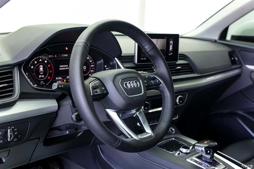 Audi Q5L, 2019 16