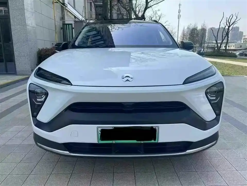 NIO ES6
