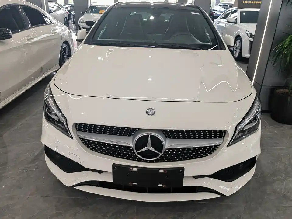 Mercedes-Benz CLA