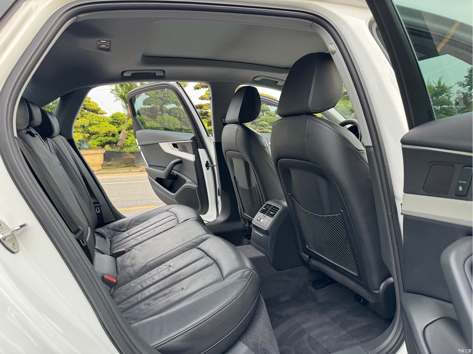 Audi A4L, 2019 8