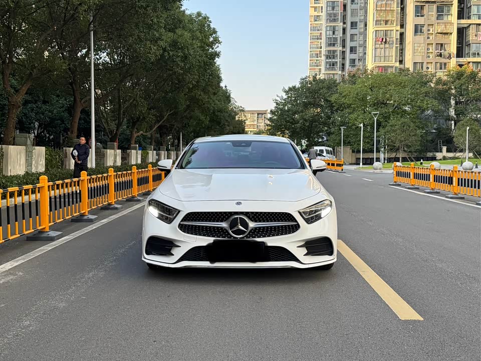 Mercedes-Benz CLS