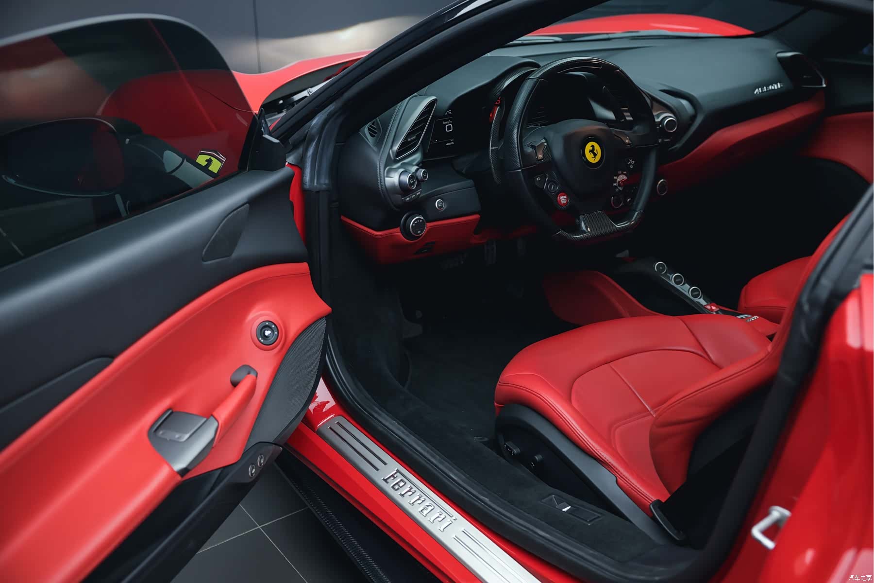 Ferrari 488, 2019 7