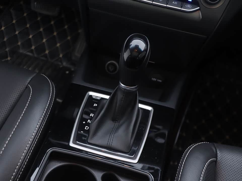 Hyundai Name picture