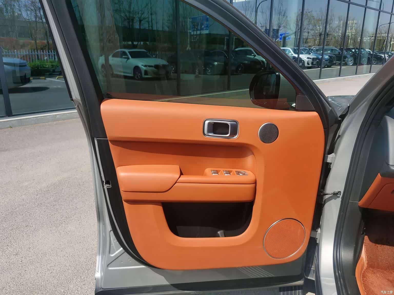 Li Auto L8, 2023 10