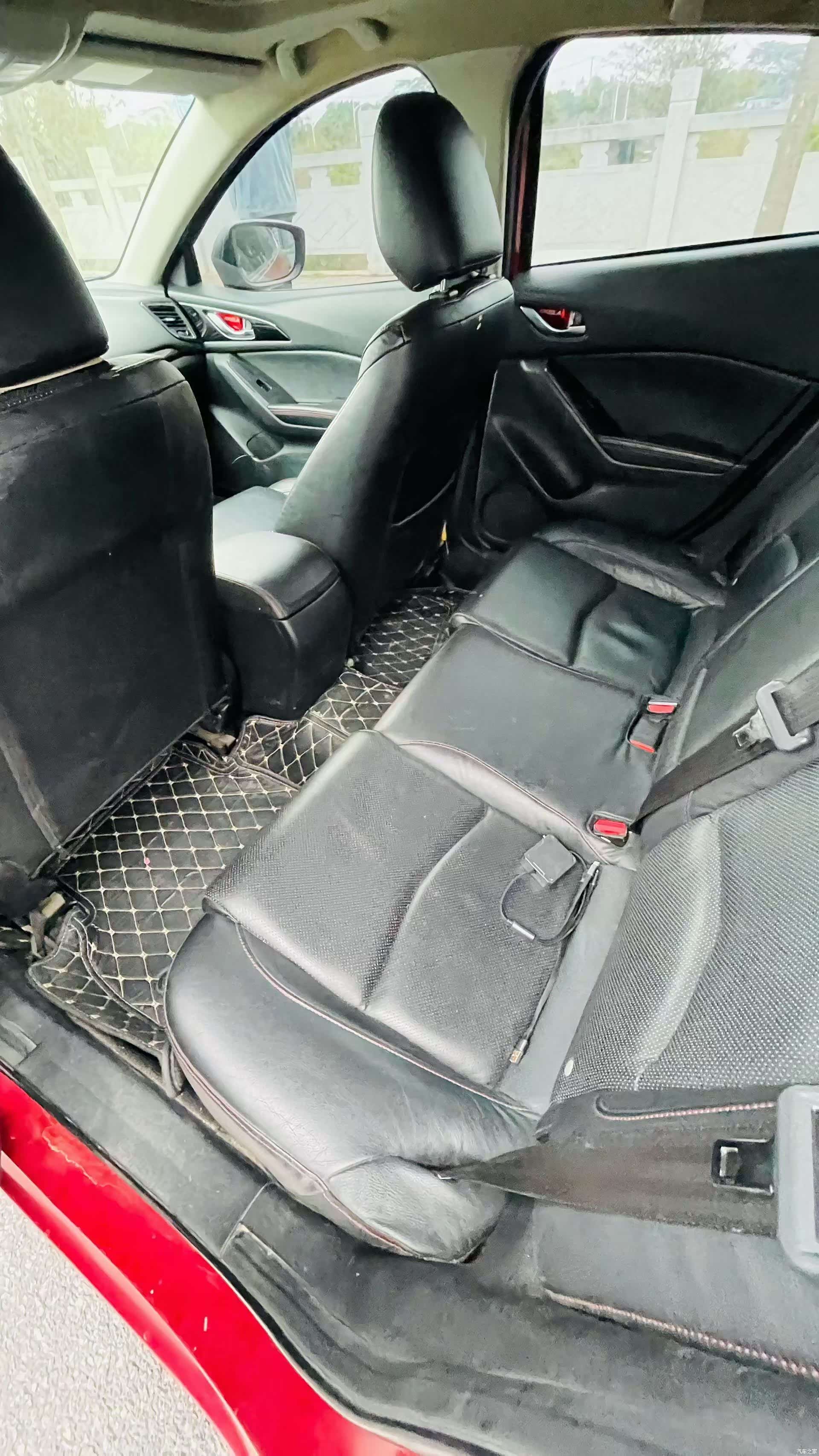 Mazda Mazda3, 2014 8