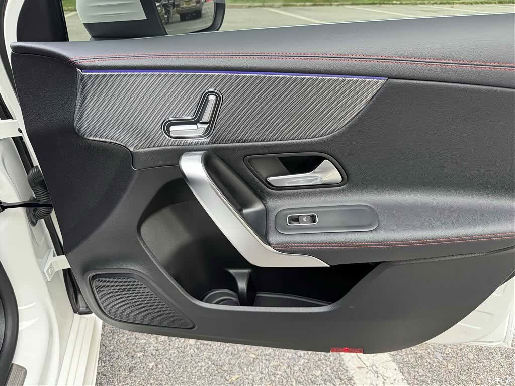 Mercedes-Benz A-Class, 2023 27