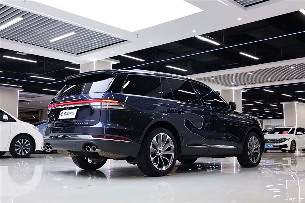 Lincoln Aviator, 2022 14