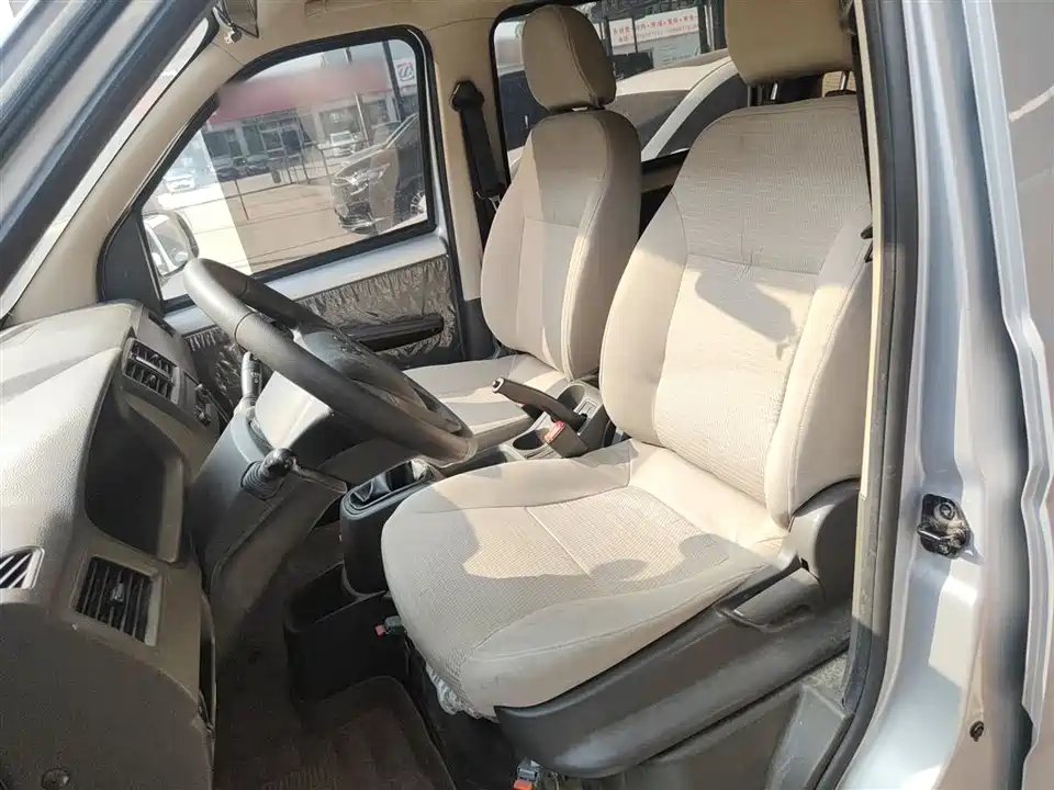 Wuling Wuling Rongguang S