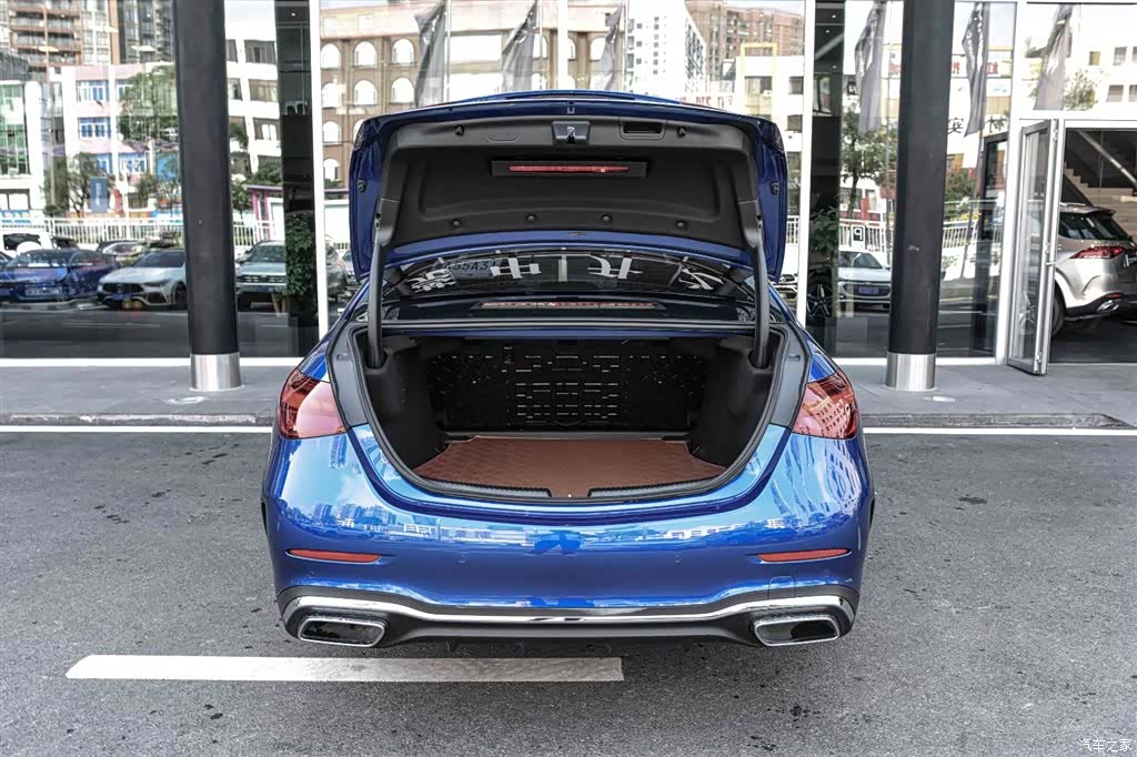 Mercedes-Benz C-Class, 2021 15