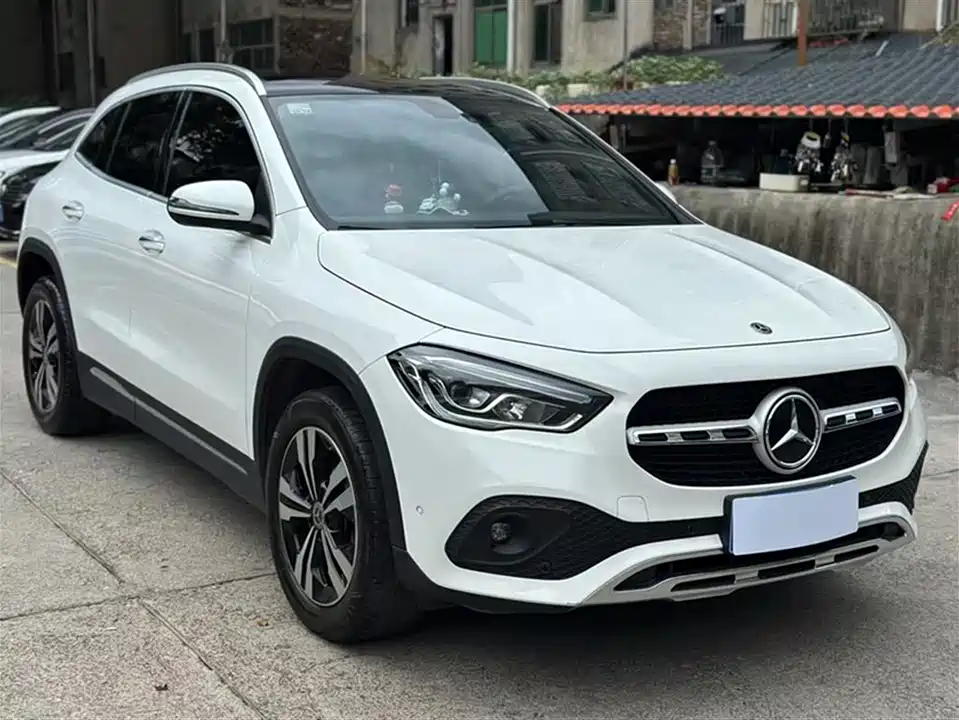 Mercedes-Benz GLA