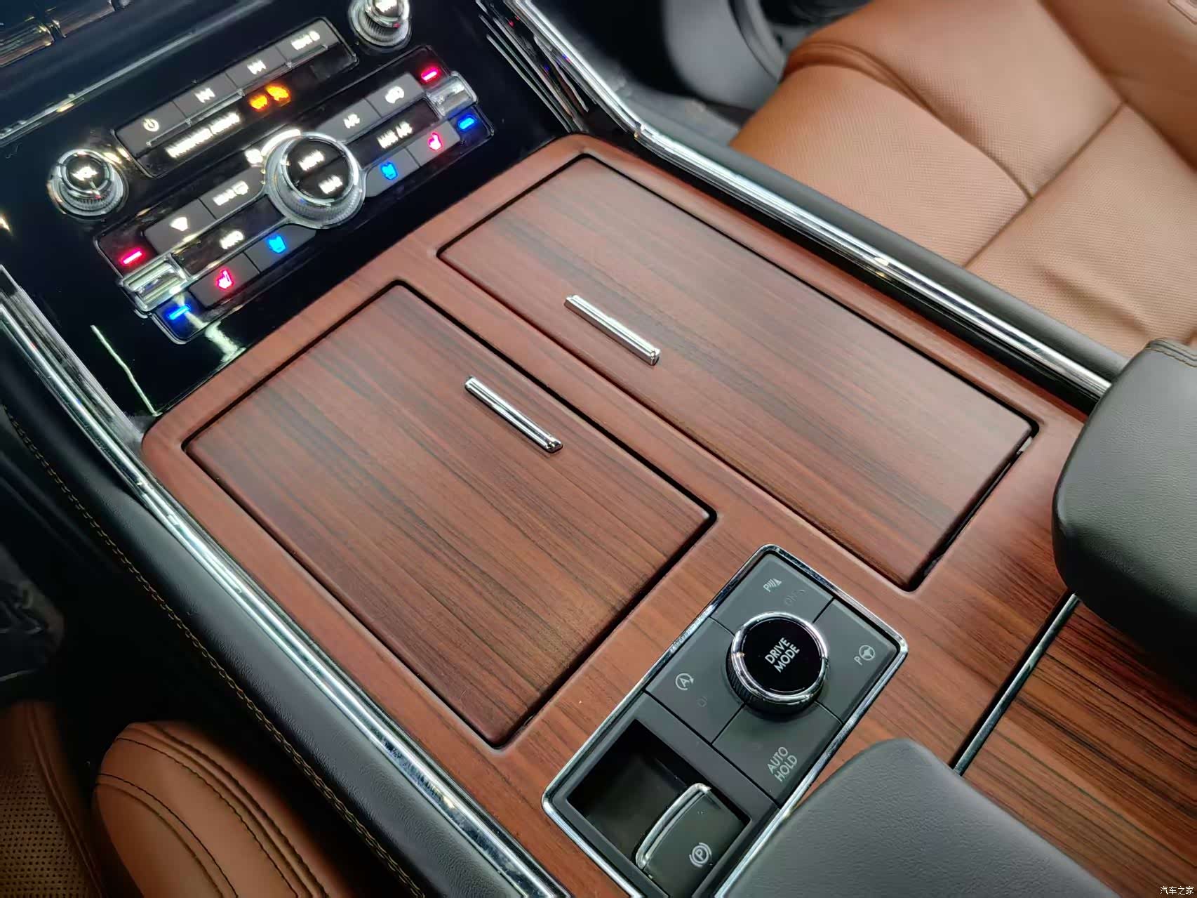 Lincoln Navigator, 2021 8