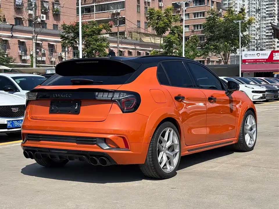 Lynk & Co 02 Hatchback