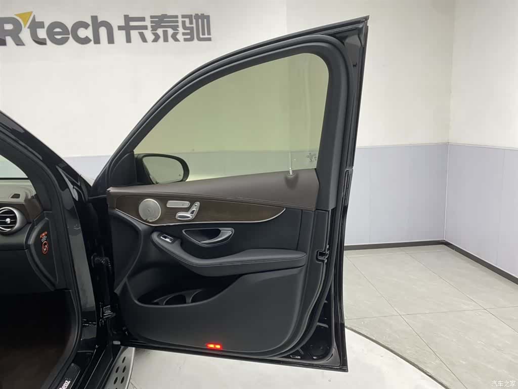 Mercedes-Benz GLC, 2023 18