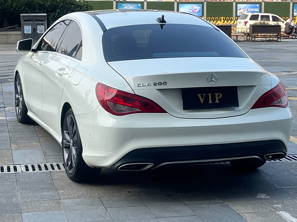 Mercedes-Benz CLA