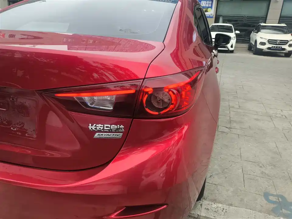 Mazda 3 Angkesaila