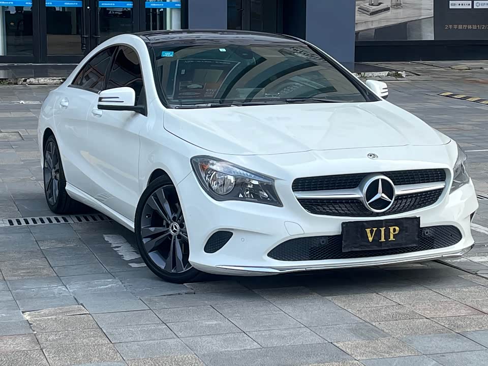 Mercedes-Benz CLA