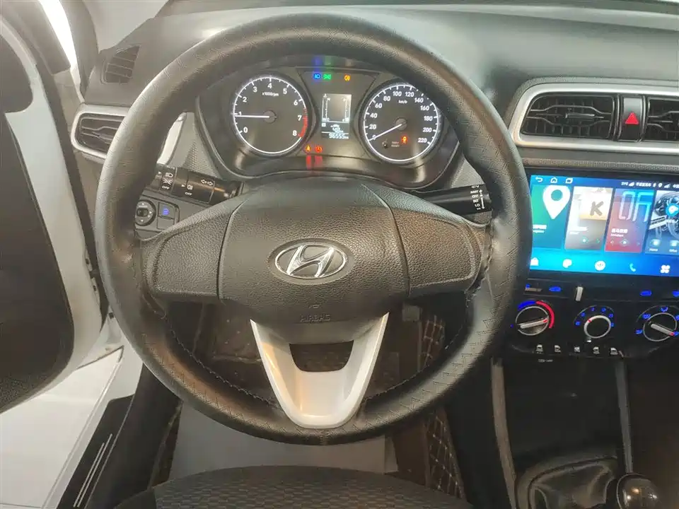 Hyundai Rena