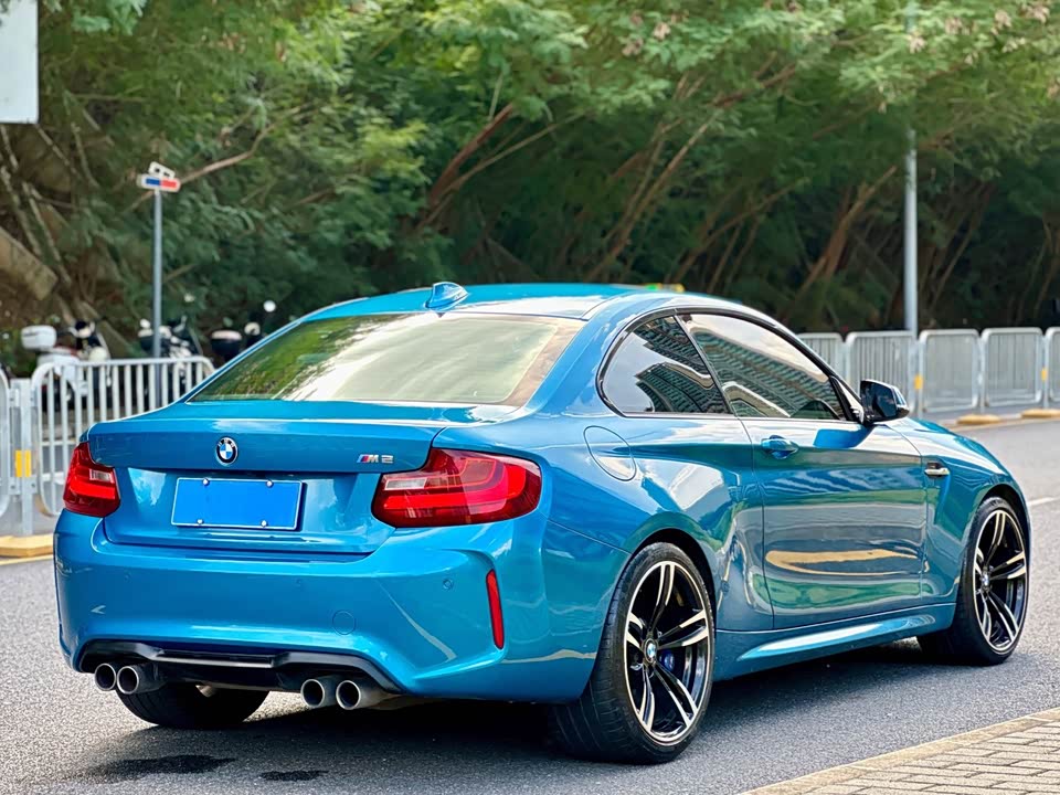BMW M2
