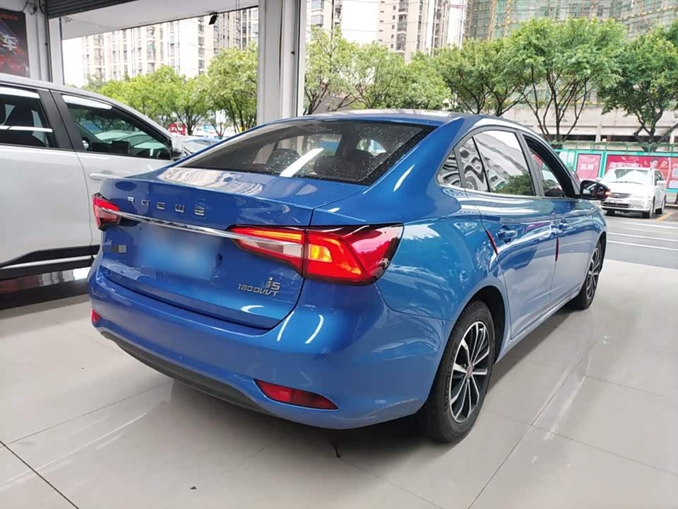 Roewe i5