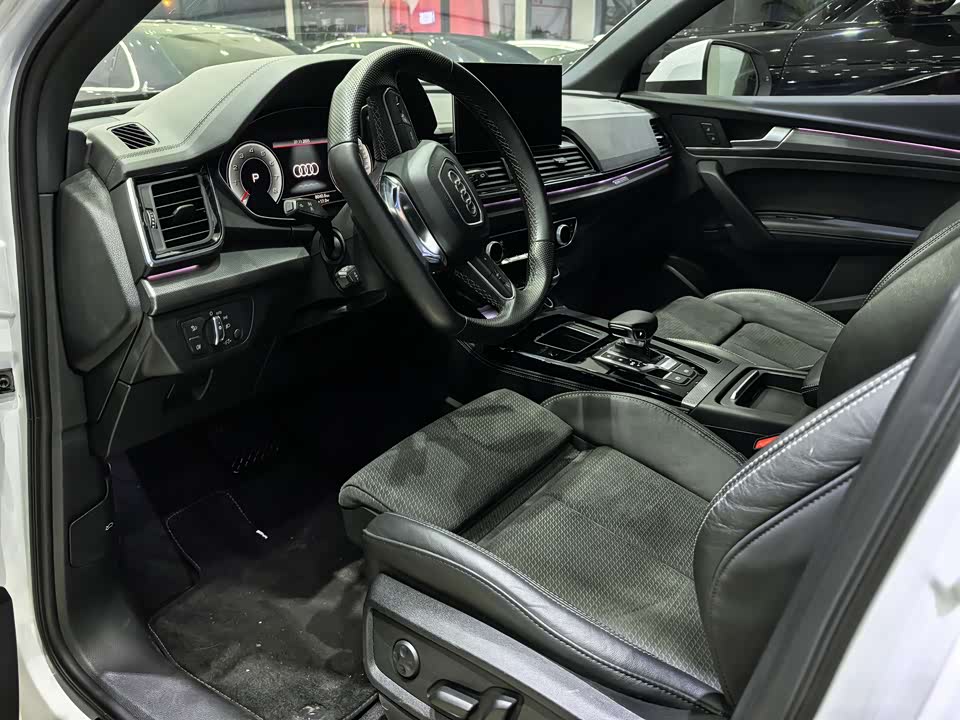 Audi Q5L Sportback
