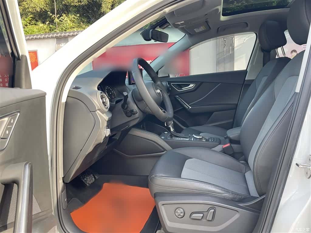 Audi Q2L, 2021 10