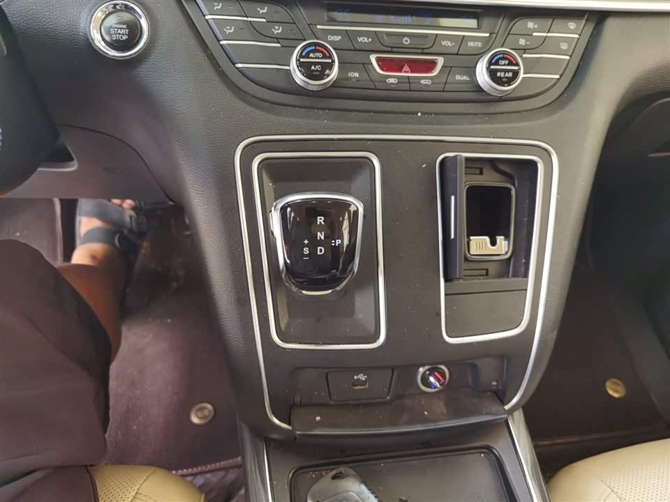 JAC Refine Ruifeng L6 MAX